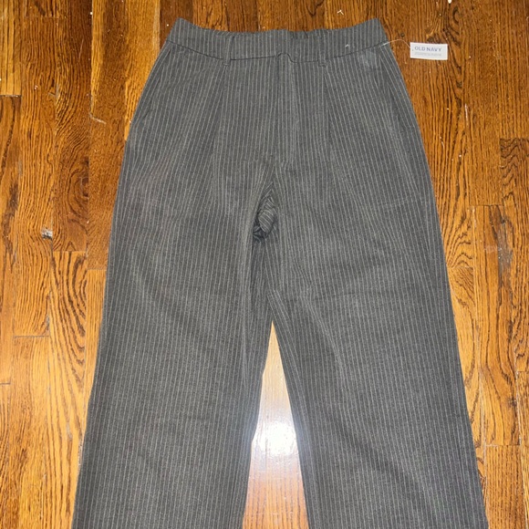 NWT Old navy gray pinstripe tailored trouser - Picture 3 of 6